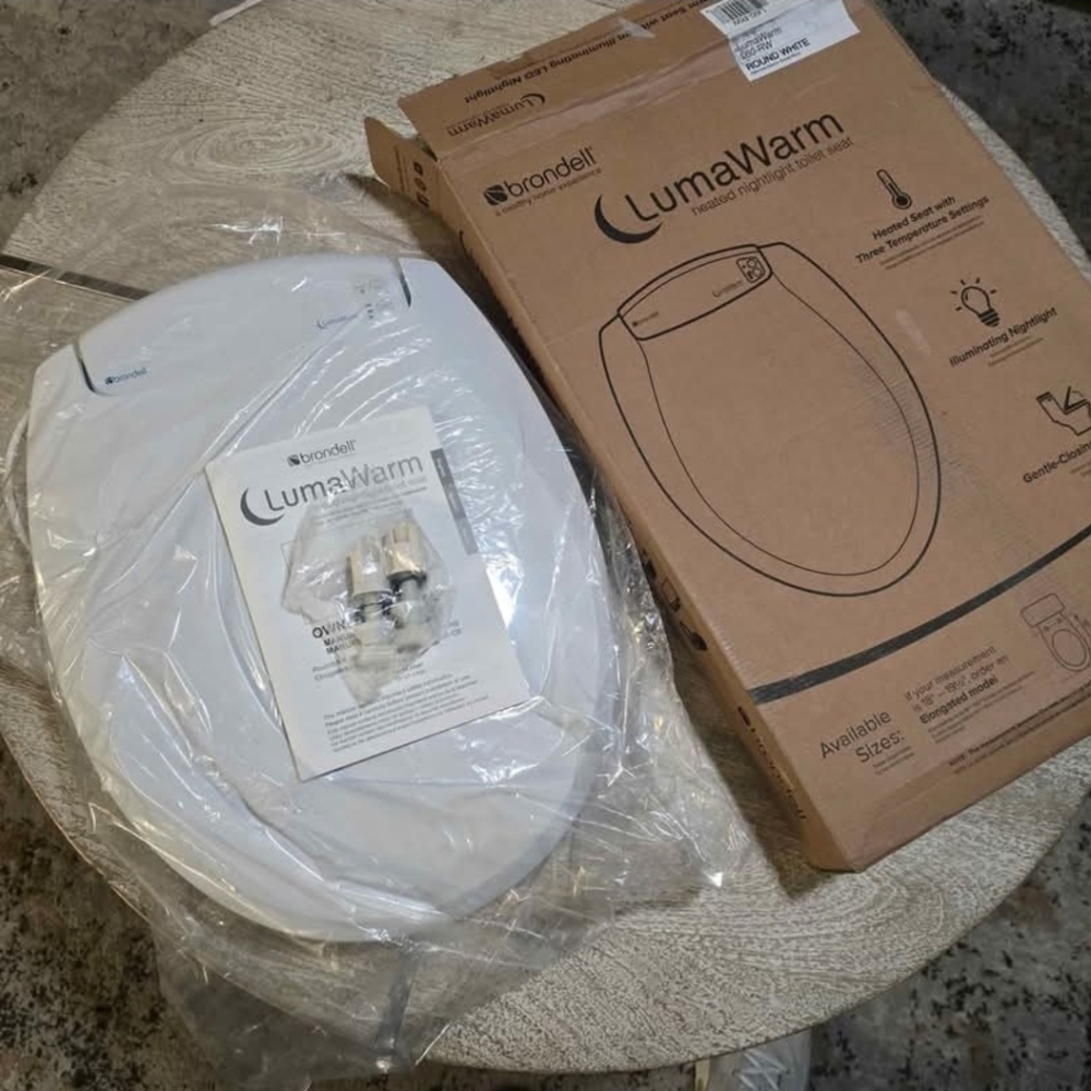 Brondell L60-RW LumaWarm Heated Toilet Seat with Night Light, Round Seat - Picture 2 of 11